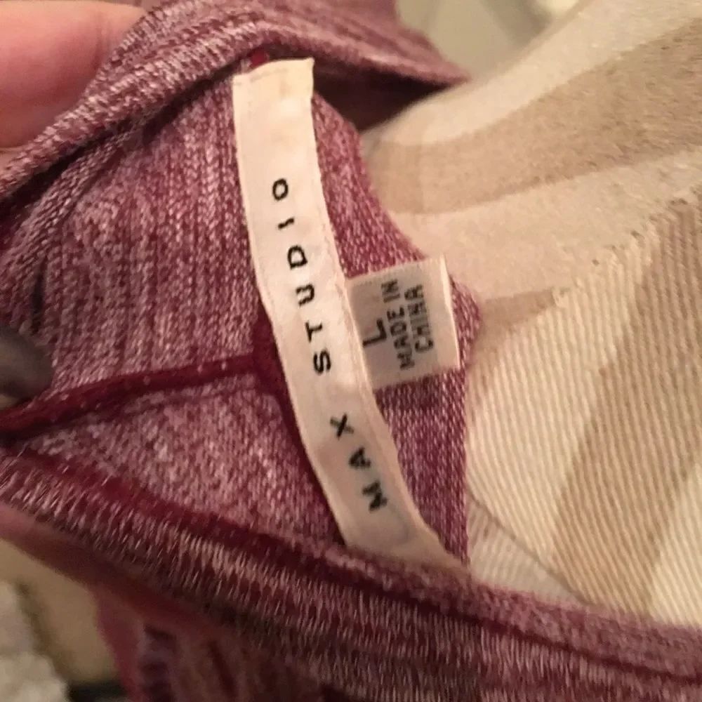 Max Studio Cross Cross Pink n Red - Picture 4 of 8